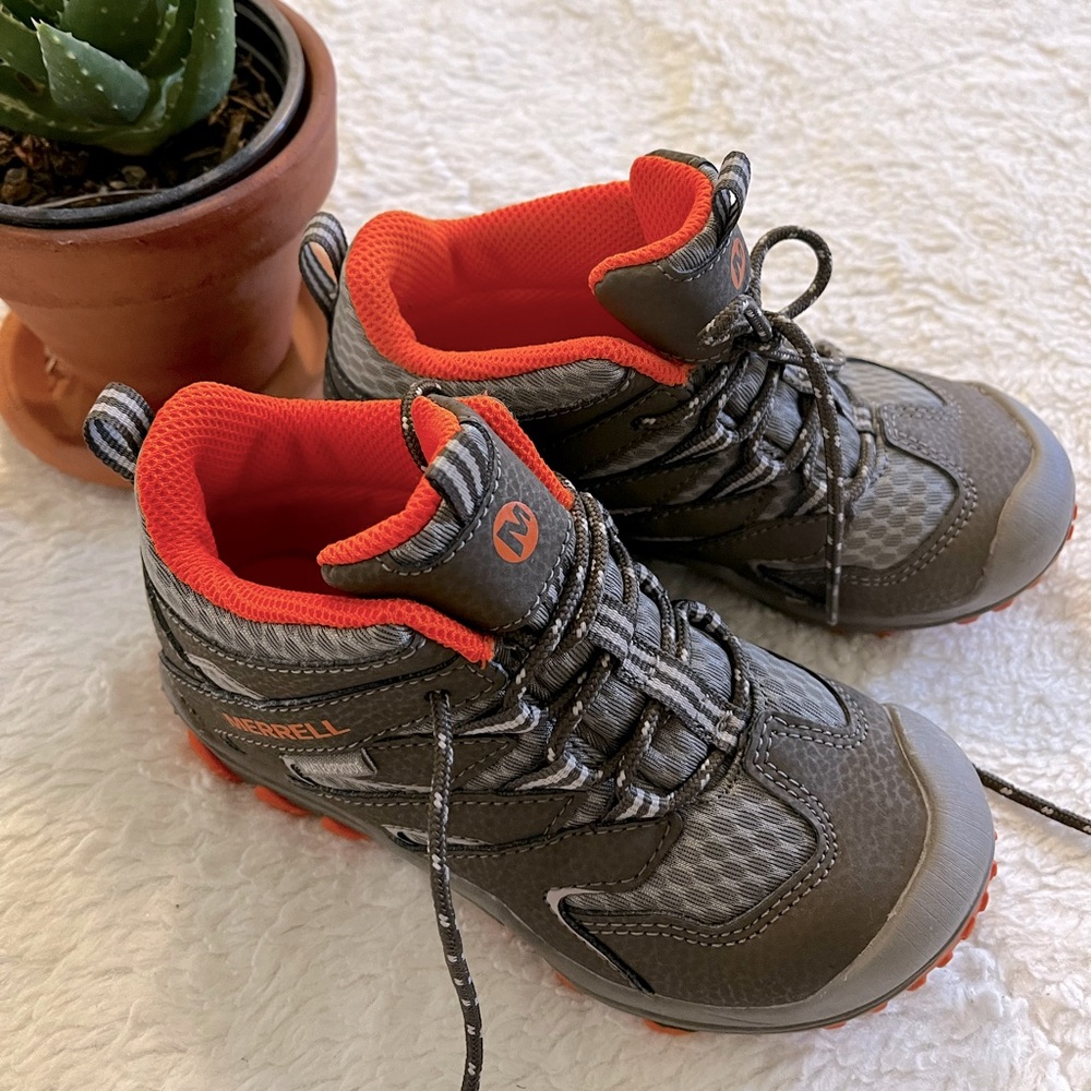 Kids Merrell Chameleon 7 Mid Waterproof Hiking Boots